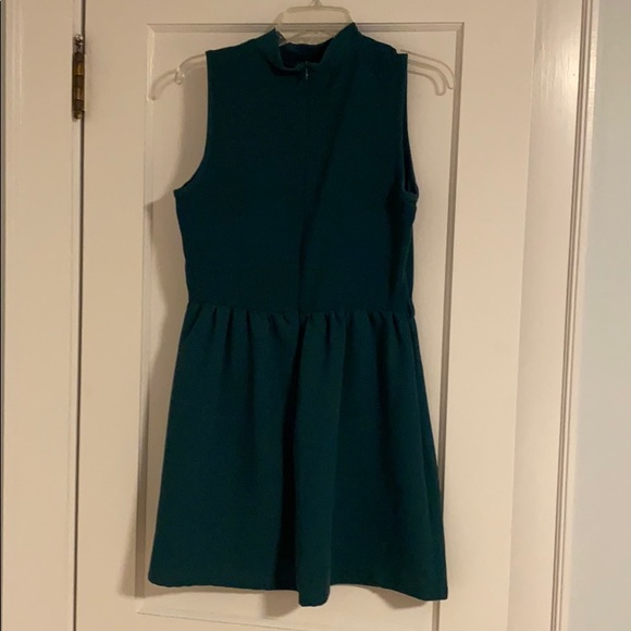 Forest green winter dress from Francesca’s, size M - Picture 2 of 4